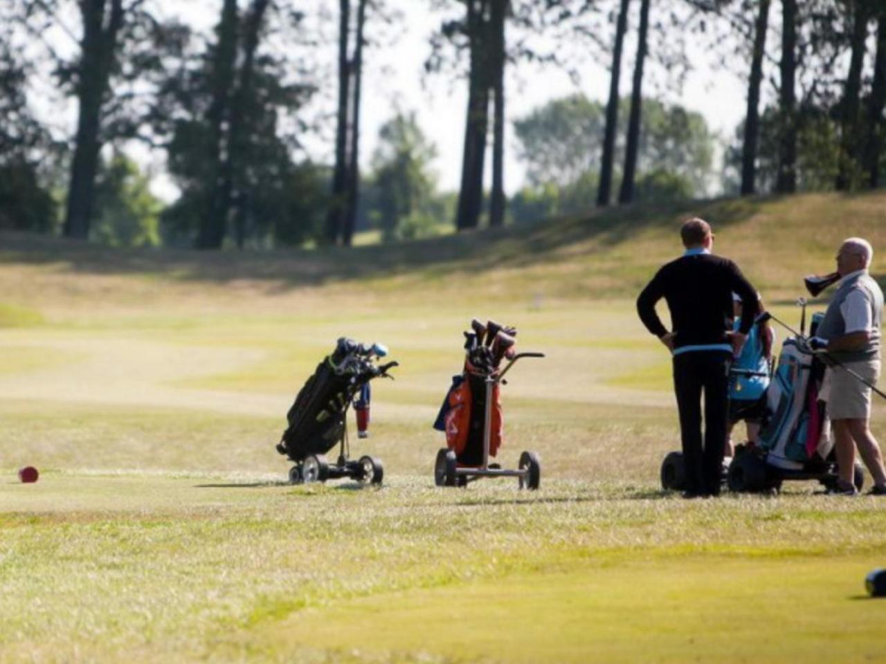 Apartman Golf Lux Bük エクステリア 写真